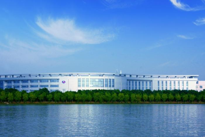 光迅科技是中国唯一有能力对光电器件进行系统性,战略性研究开发的高