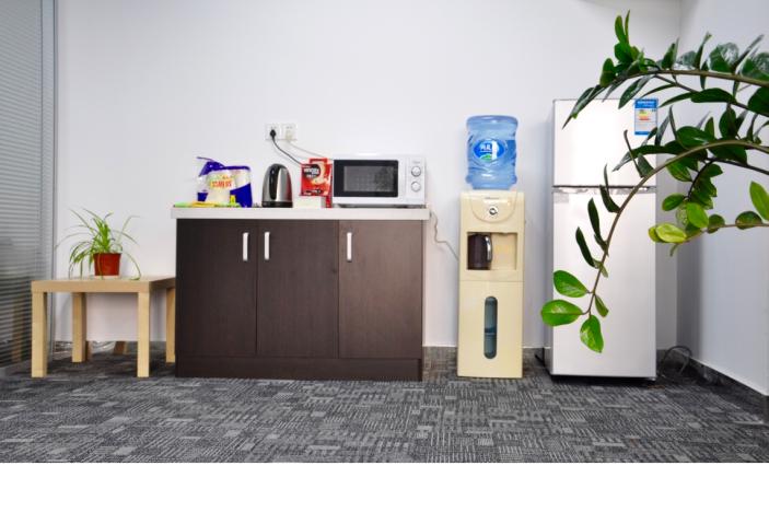 茶水间有好吃的,好喝的