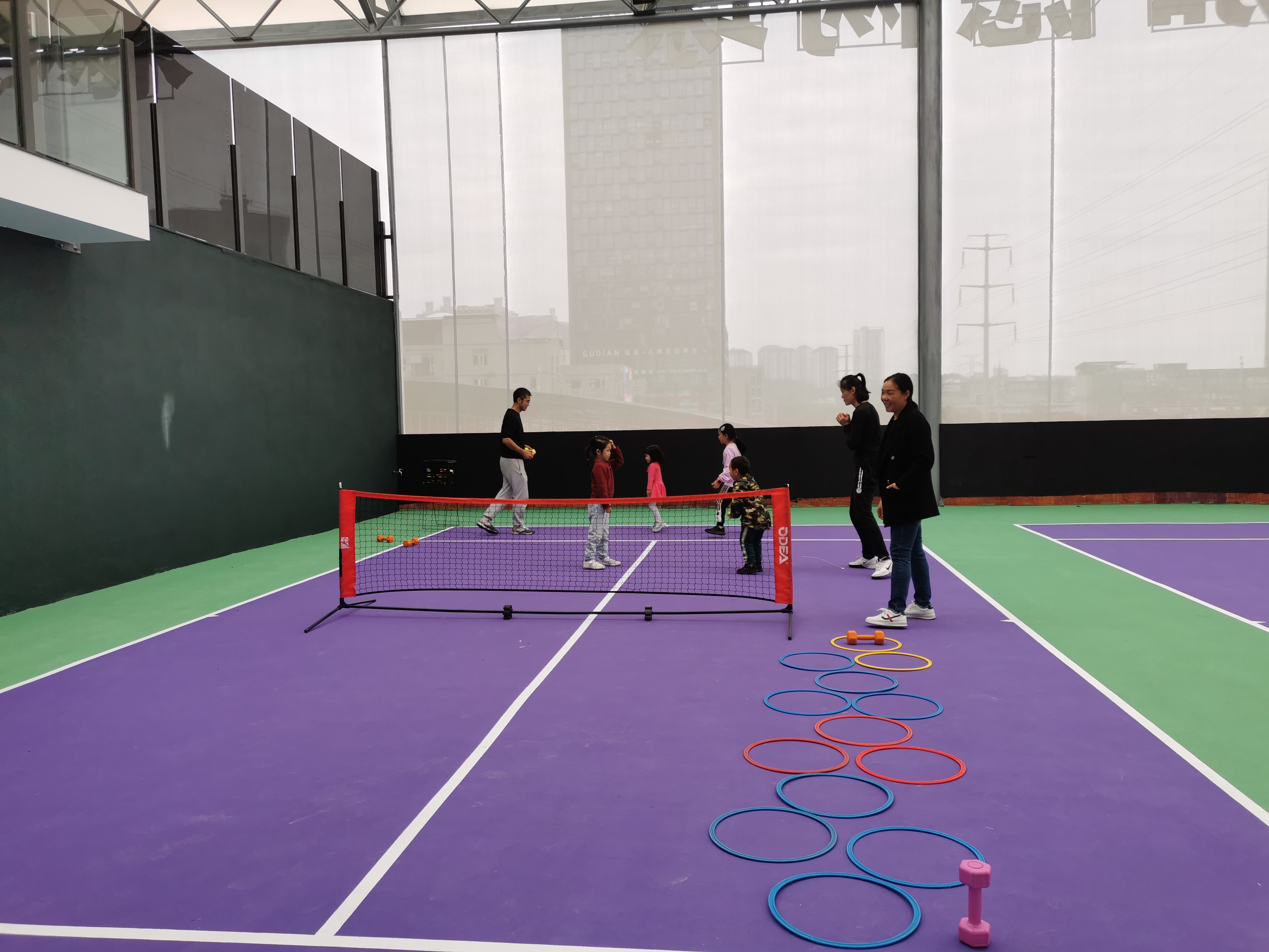 少儿编程培训市场乱象调查：未满3岁的孩子通过搭积木学编程