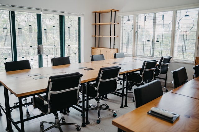 为什么嘴上一直喊辞职的人,留得最久?